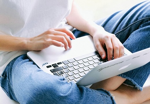 Managing inventory on laptop